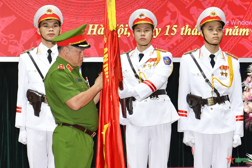 Học viện Cảnh sát nhân dân đón nhận Huân chương Lao động hạng Nhì