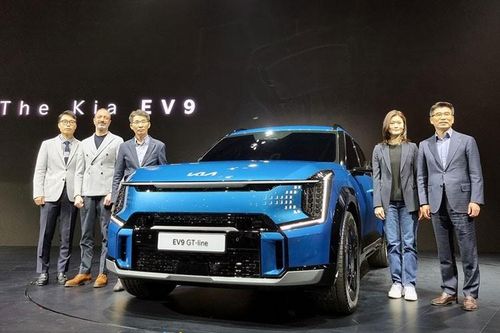 Cận cảnh Kia EV9 2024 'sang, xịn. mịn' chỉ từ 1,34 tỷ đồng
