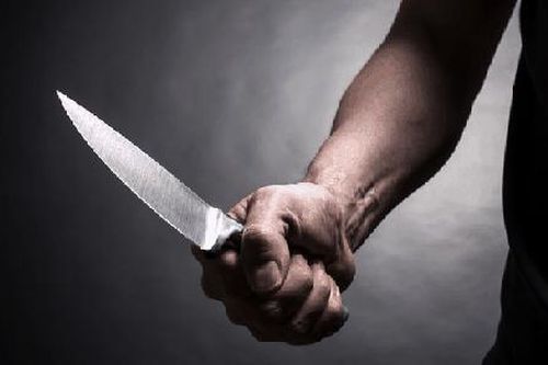 Bị trách mắng, cháu chém ông ngoại tử vong