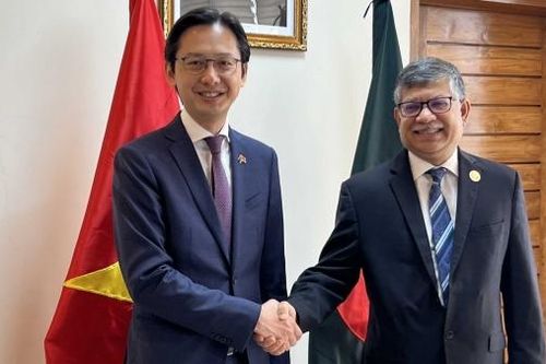 Việt Nam-Bangladesh nhất trí phối hợp xây dựng tầm nhìn dài hạn cho quan hệ hai nước