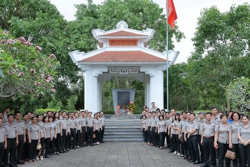 TP.Hồ Chí Minh: Cục Thi hành án dân sự tổ chức 'Về nguồn'