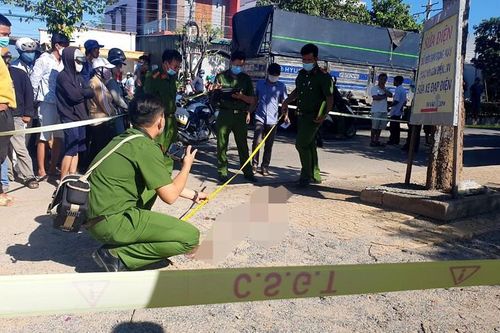 Bị hàng xóm chém gục khi đang tập thể dục