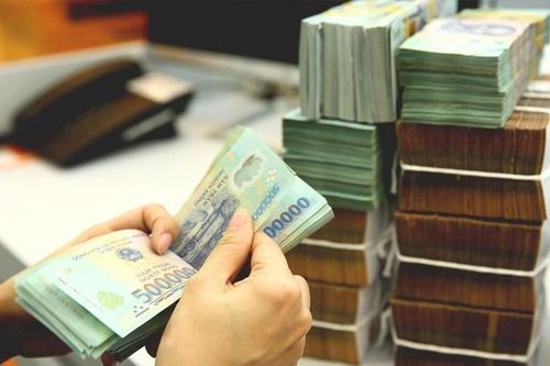 Tin ngân hàng ngày 15/5: Chất lượng tín dụng đi xuống, ngân hàng tăng phòng thủ