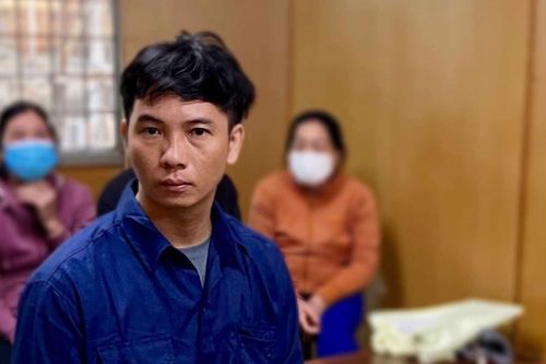Đổ xăng thiêu chết em họ vì nghĩ bị coi thường