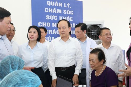 Hà Nội khám sức khỏe miễn phí, lập hồ sơ quản lý cho 180.000 người