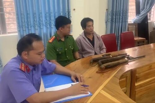 Phê chuẩn khởi tố đối tượng tàng trữ trái phép vũ khí quân dụng