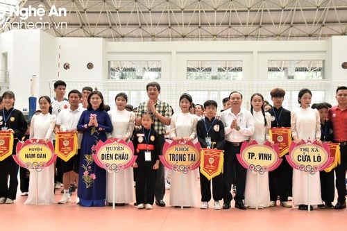 Hơn 200 vận động viên tham gia Hội thi Thể thao Lễ hội Làng Sen năm 2023