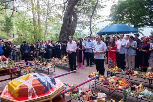 Lễ hội chợ Phong Lưu Khâu Vai - 'Về nơi tình yêu bắt đầu'