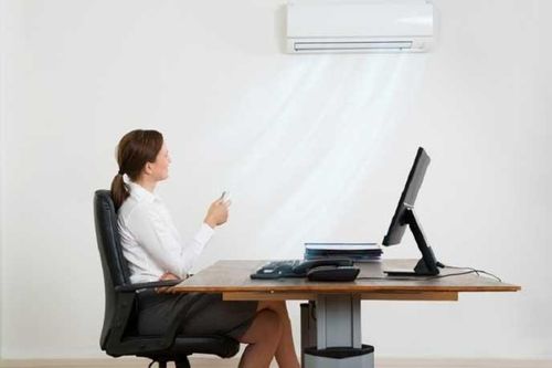 6 tips giải cứu làn da khô khi ngồi điều hòa nhiều giờ