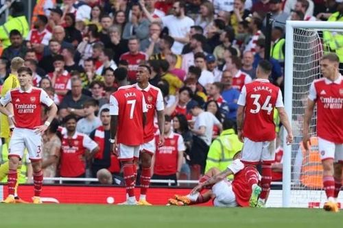 Gary Neville chỉ ra sự thật phũ phàng về Arsenal
