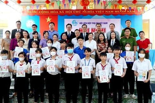 Bình Phước: Phiên tòa giả định cung cấp kiến thức phòng, chống bạo lực, xâm hại phụ nữ và trẻ em