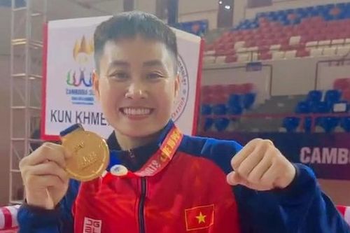 Nữ võ sĩ 'thống trị' Muay Thái lộ thành tích khủng khi trả lời antifan