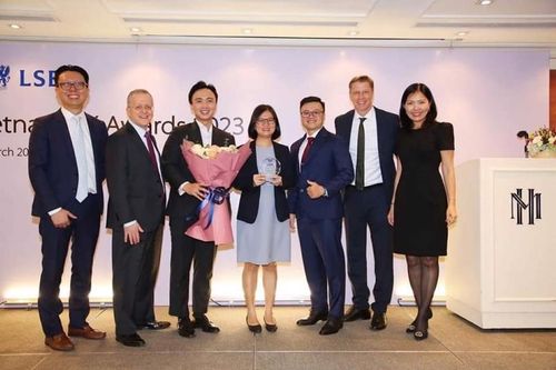 Eximbank được vinh danh Top 5 các ngân hàng có giao dịch ngoại hối lớn nhất Việt Nam bởi Refinitiv