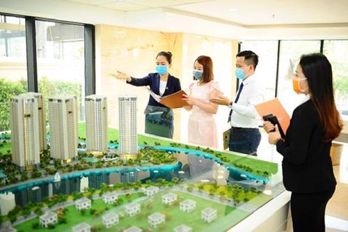 Vẫn còn nhiều tranh cãi xung quanh quy định giao dịch bất động sản qua sàn