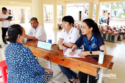 Tuyên truyền pháp luật cho người dân tộc Chơro