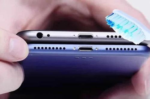 Những cách vệ sinh loa điện thoại an toàn, hiệu quả
