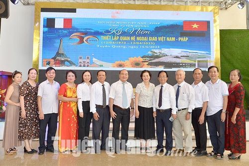 Tuyên Quang kỷ niệm 50 năm thiết lập quan hệ ngoại giao Việt Nam - Pháp
