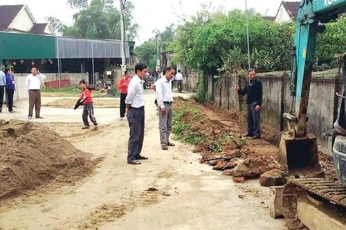 Bài 1: Bỏ quên hoặc hình thức, chiếu lệ