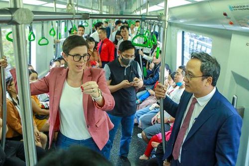 Đường sắt đô thị sẽ giải quyết bài toán ùn tắc, ô nhiễm môi trường