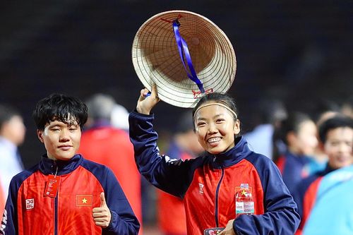 Tuyển nữ Việt Nam vỡ òa hạnh phúc với tấm HCV SEA Games thứ 4 liên tiếp