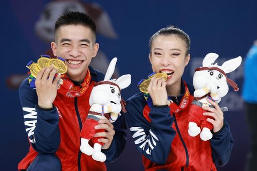Việt Nam vượt chỉ tiêu, giành ngôi nhất toàn đoàn SEA Games 32