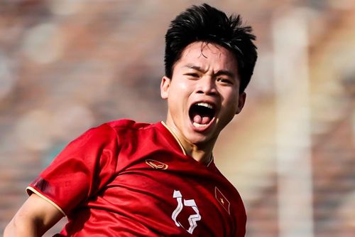 Bàn nâng tỷ số lên 2-0 của U22 Việt Nam trước Myanmar