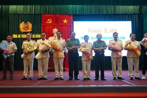 Công an Đà Nẵng tuyên dương 75 gương điển hình trong học tập, thực hiện Sáu Điều Bác Hồ dạy
