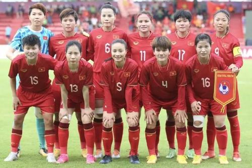 Nhan sắc vạn người mê của nữ cầu thủ Việt tại SEA Games 32