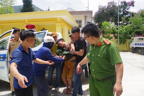 Bắt đối tượng giết người rồi bỏ trốn ở huyện Mường Tè