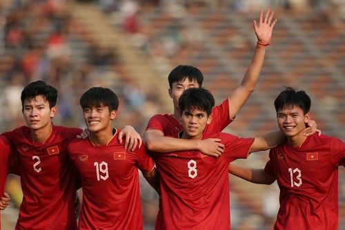 Kết quả bóng đá SEA Games 32 ngày 16/5: Loạn đả và siêu kịch tính chung kết