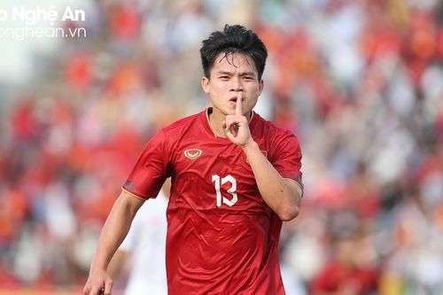 Hồ Văn Cường ghi cú đúp, U22 Việt Nam giành huy chương Đồng SEA Games 32