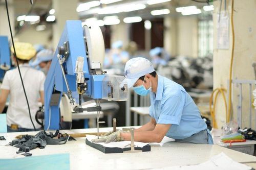 Doanh nghiệp dệt may chưa hết khó