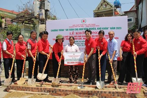 Tổ chức các hoạt động nhân 'Tháng Nhân đạo'