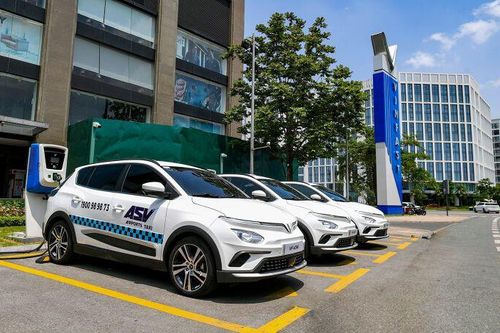 ASV Airports Taxi thuê 500 ô tô điện VinFast