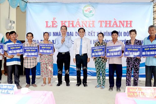 An cư vùng biên