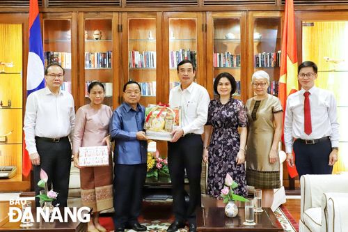 Lãnh đạo thành phố tiếp Chủ nhiệm Ban Kiểm tra Trung ương Đảng Nhân dân Cách mạng Lào