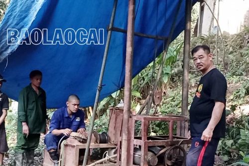 Khoan giếng để cấp nước sinh hoạt cho các hộ dân tổ 2, phường Duyên Hải