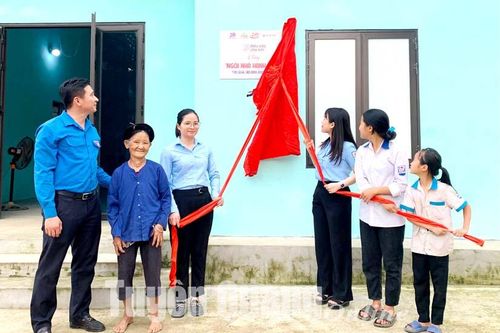 Khánh thành Ngôi nhà hạnh phúc tại xã Lang Quán