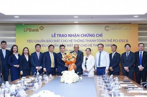LPBank đạt hai chứng chỉ tiêu chuẩn bảo mật quốc tế