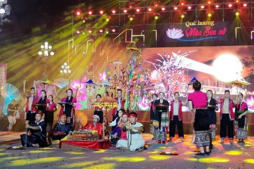Nghệ An: Khai mạc Lễ hội đường phố với chủ đề Quê hương mùa sen nở