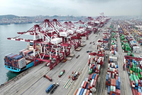 Các nhà xuất khẩu Trung Quốc chuyển hướng sang các thị trường mới nổi