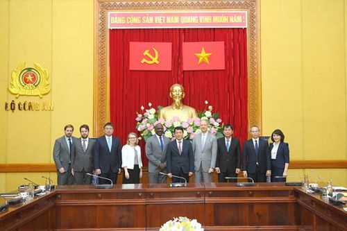 Đảm bảo ngày càng tốt hơn quyền tự do tín ngưỡng, tôn giáo của người dân