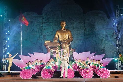 Hà Nội: Nhiều hoạt động kỷ niệm 133 năm ngày sinh của Bác