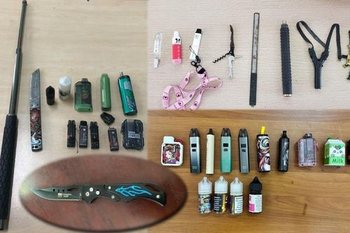 Công an Thanh Hóa thu giữ nhiều hung khí, vật liệu sắc nhọn sau đợt tổng kiểm tra học sinh