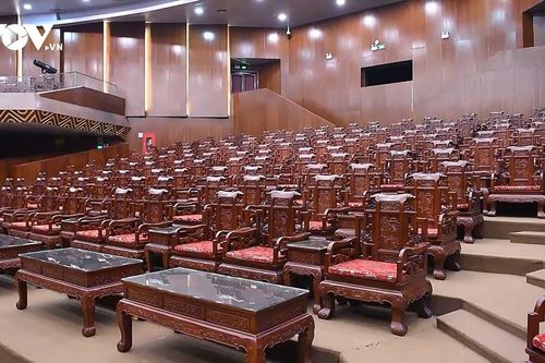 Cận cảnh 341 ghế Đồng Kỵ trong nhà hát quan họ Bắc Ninh