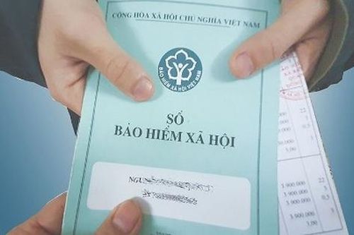 Cầm cố, mua bán sổ BHXH coi chừng bị công an 'sờ gáy'
