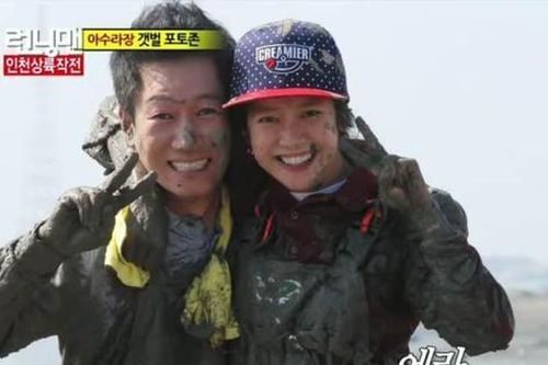Động thái bất ngờ của Song Ji Hyo và Ji Suk Jin trước ồn ào bị công ty quỵt lương