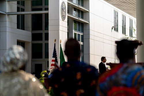 Tay súng tấn công, đốt xác nhân viên lãnh sự Mỹ tại Nigeria
