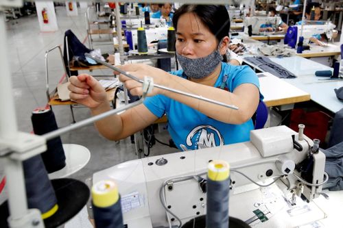 Doanh nghiệp kiệt sức giữa gánh nặng lãi vay và thiếu đơn hàng