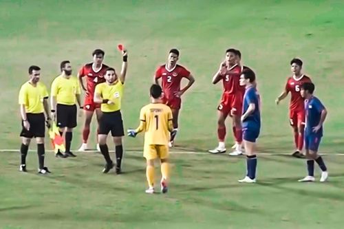18 thẻ phạt ở chung kết SEA Games 32